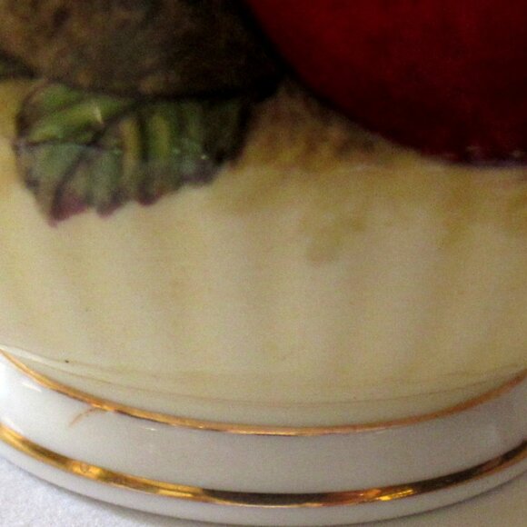 Queen's Tea Cup and Saucer, Summer Fruit, Brushed Gold Gilt, Molded, Fancy I111 - Picture 7 of 9